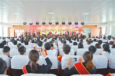 临夏州庆祝第35个教师节大会召开