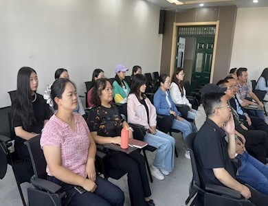 【“三抓三促”行动进行时】文化旅游学院组织师生观看抗战胜利80周年阅兵活动