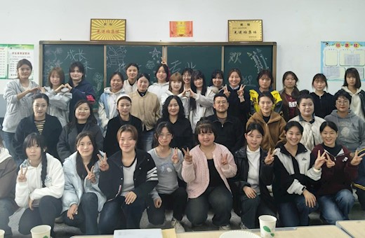 托育暖心，专业践行——基础教育学院召开婴幼儿托育服务与管理专业师生座谈会