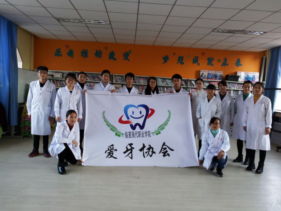 9B5295B78AB882BAF01A08E4D98A1E09.jpg