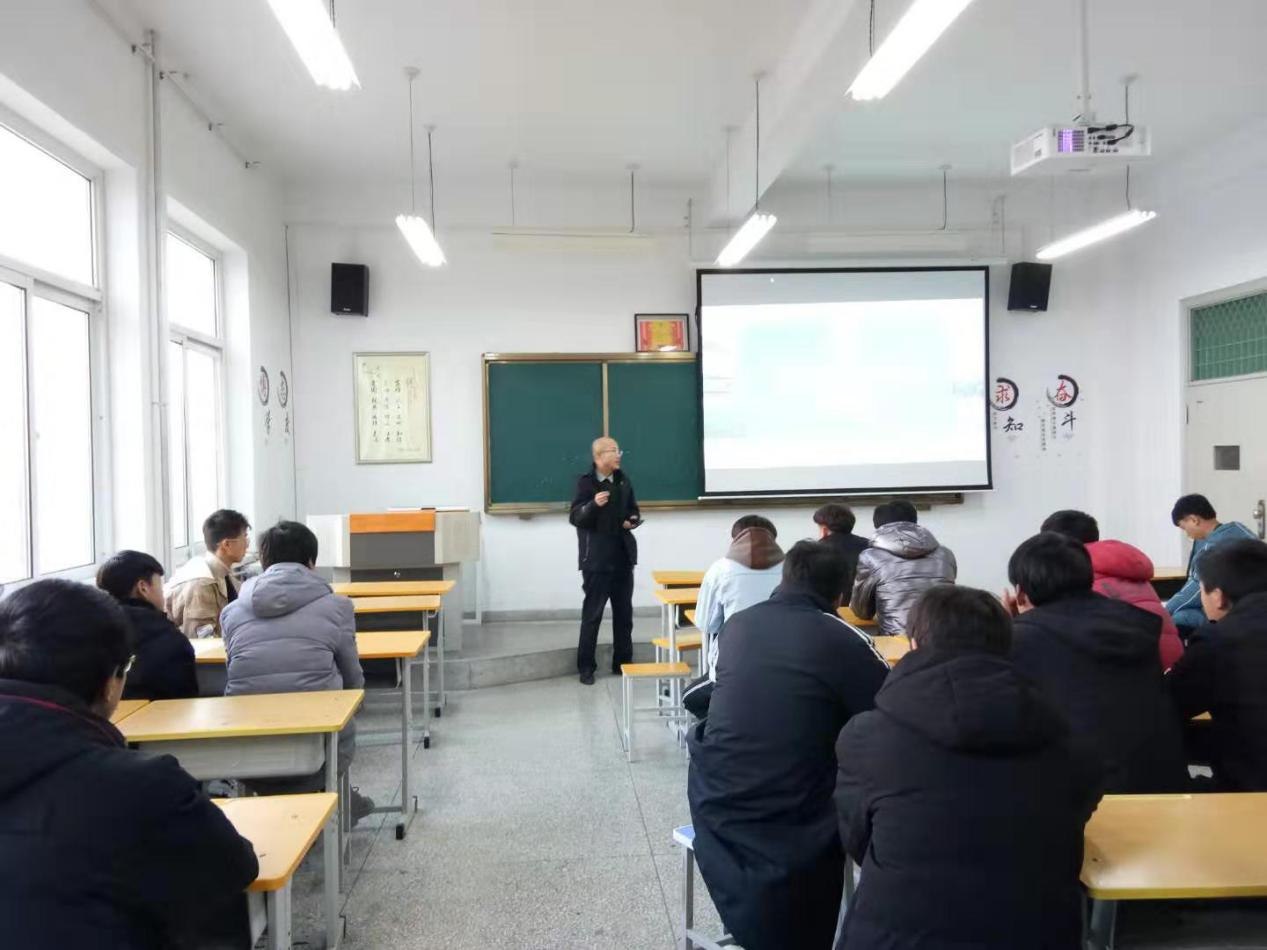 汽车工程系举行校园专场招聘会