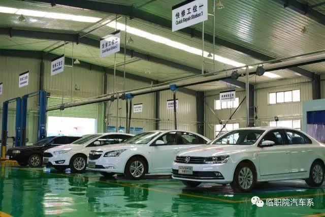 汽车医院喊你免费做检查、做保养、贴膜啦！